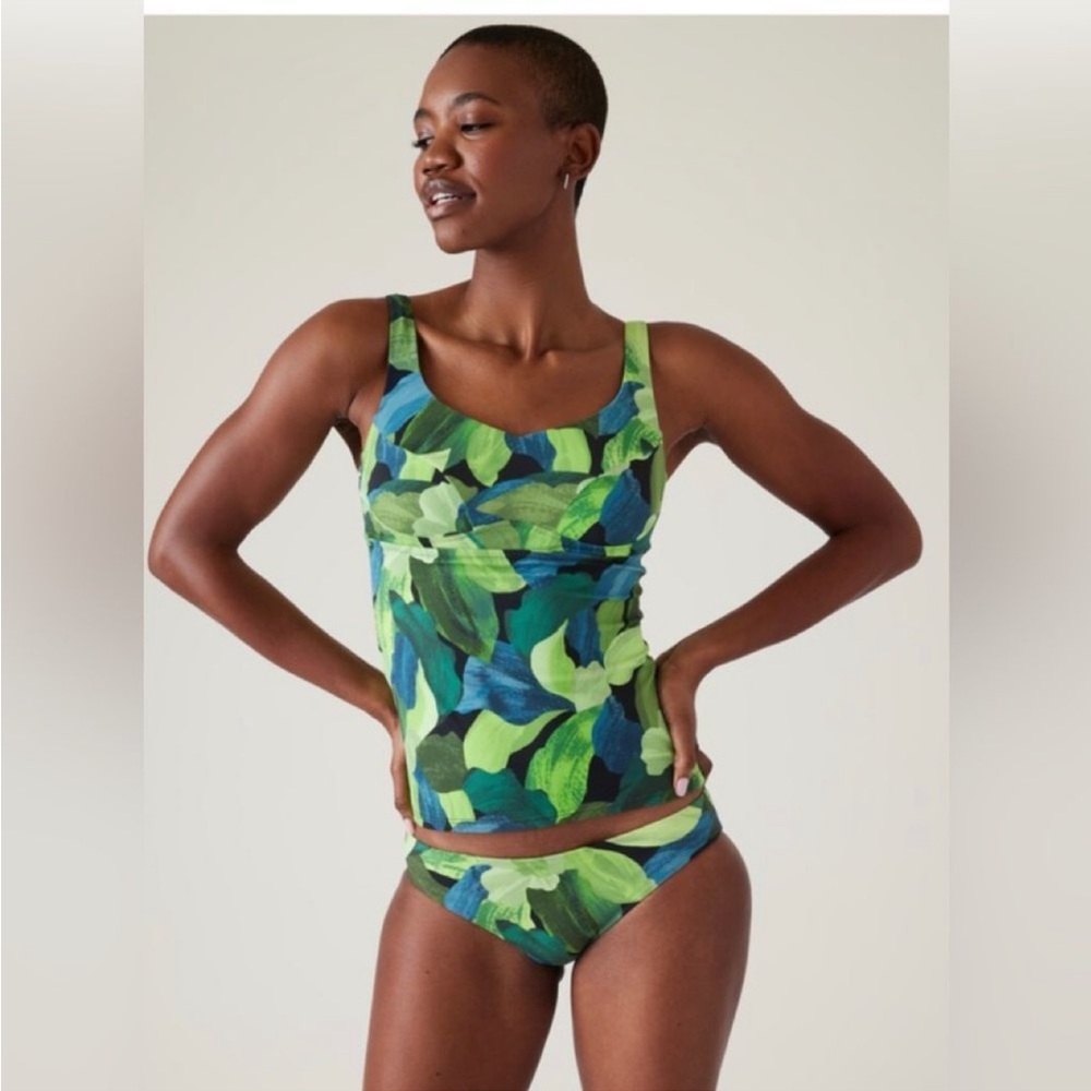 💚 Athleta Bondi Bra Cup Tankini // Liana Floral Green #988627